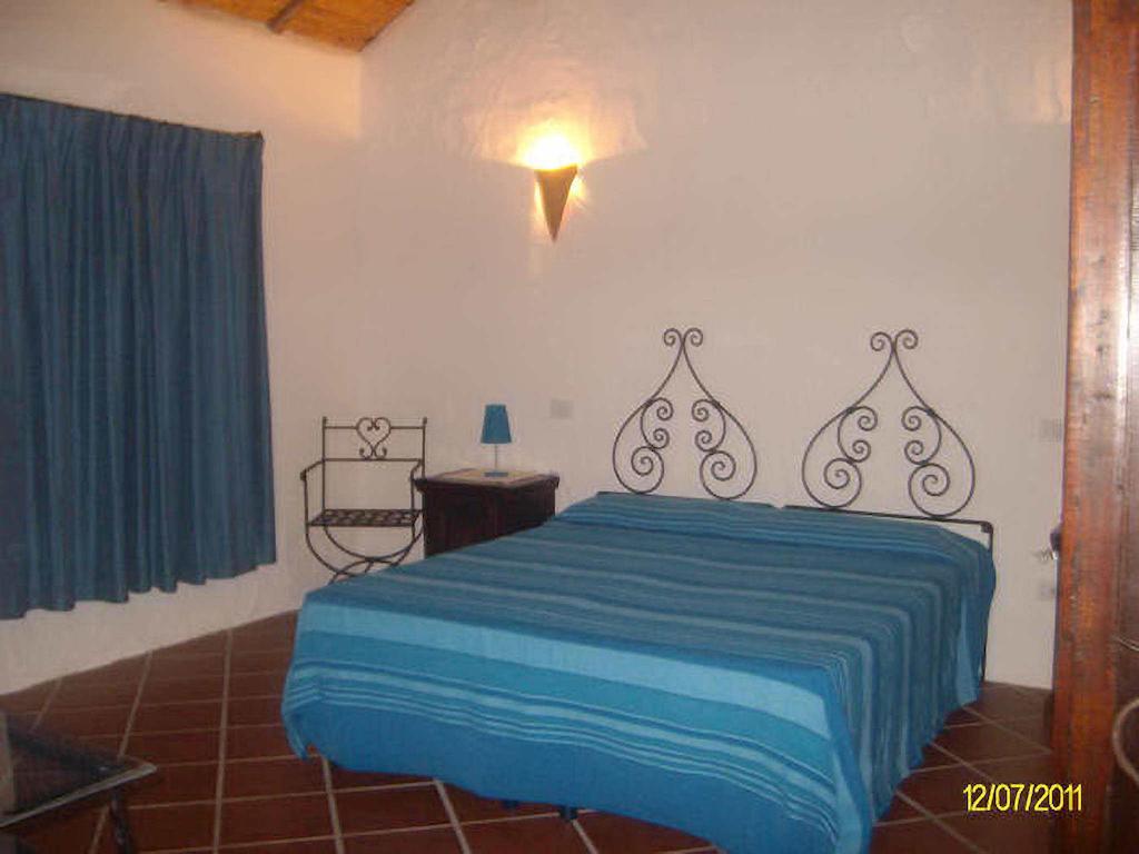 Agriturismo Spridda Bed and Breakfast Arzachena Habitación foto