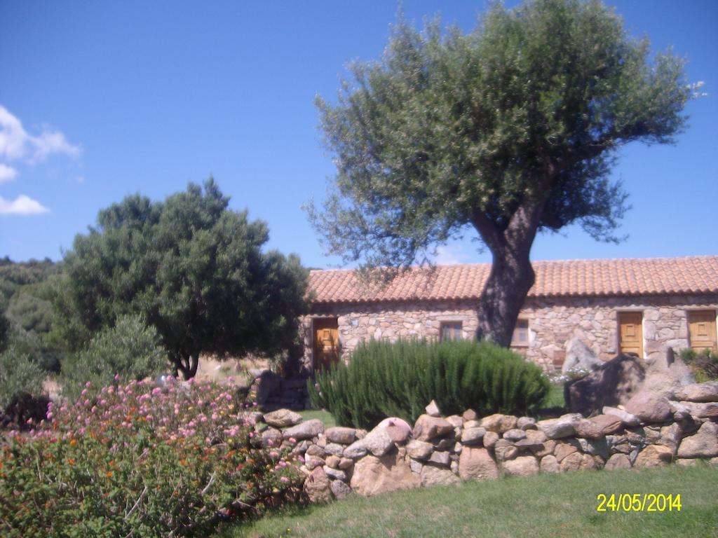 Agriturismo Spridda Bed and Breakfast Arzachena Exterior foto